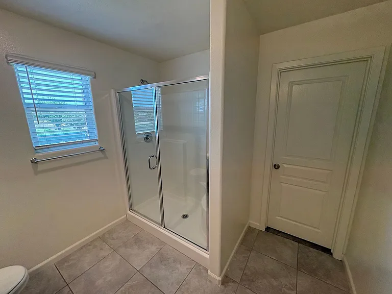641 S Laguna St — Photo 20