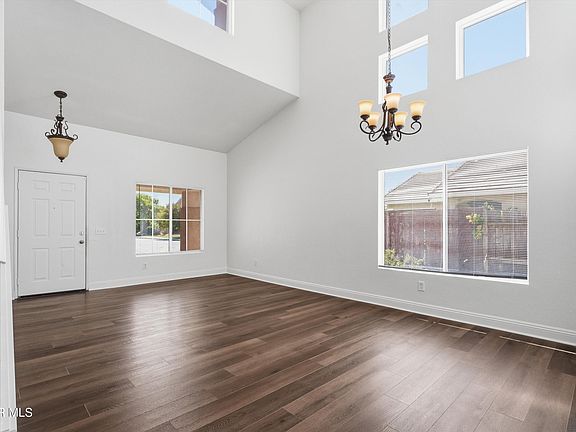 3rd image of 44465 Ranchwood Ave