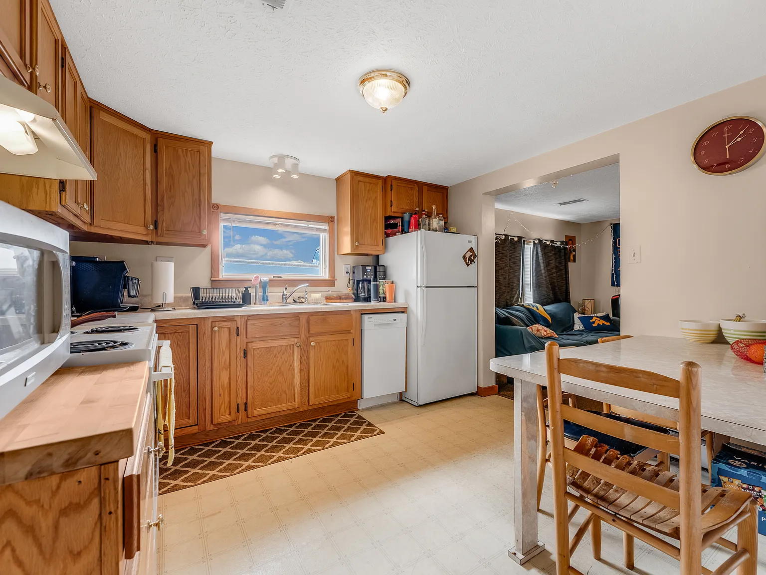 2 bed, 865 sqft, $1,100 — Photo 4