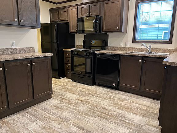 4th image of 2817 James Ct #111
