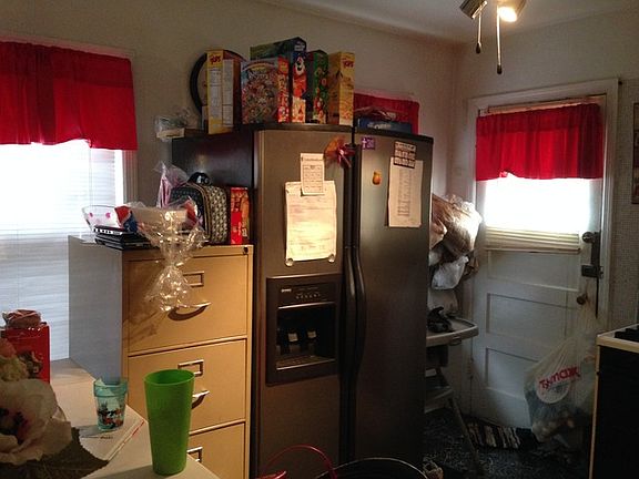 4th image of 261 E 142nd St