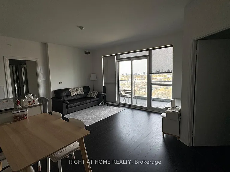 160 Vanderhoof Ave #1413 — Photo 6