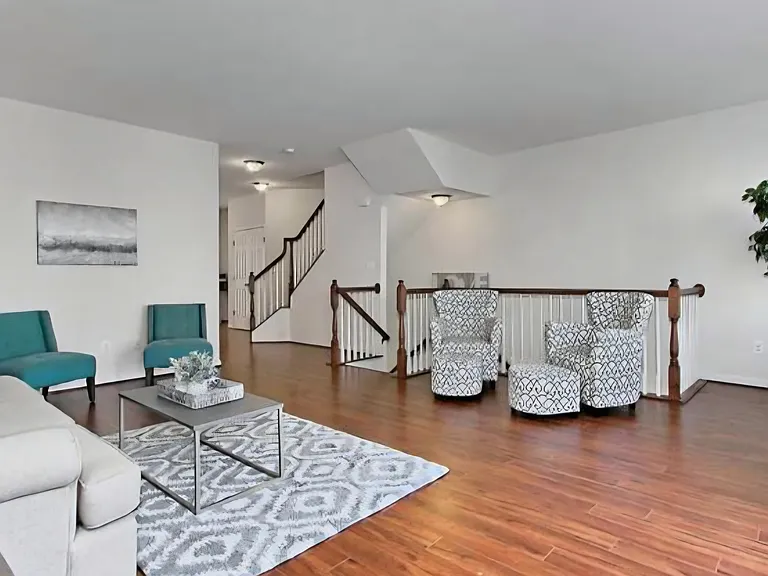 9087 Sandra Pl — Photo 2