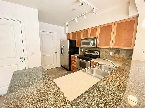 4th image of 1545 NW 57th St Unit 317