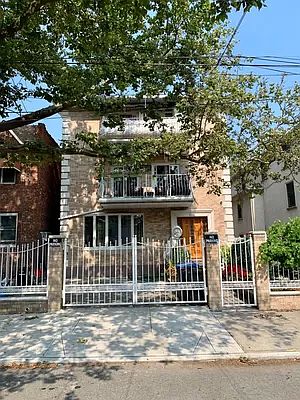 2nd image of 2636 E 23rd St #C