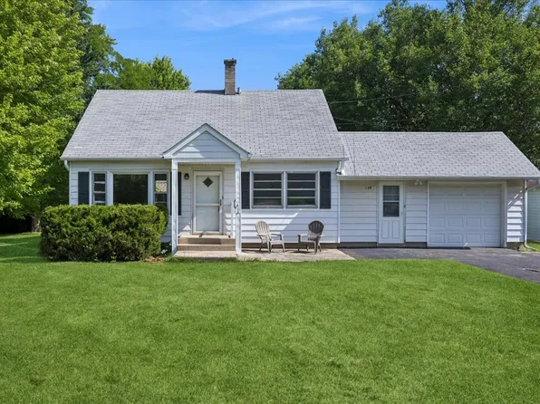139 Kent Ave, Wauconda, IL 60084
