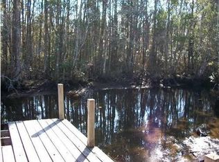 8531 Dinosaur Dr, Navarre, FL 32566