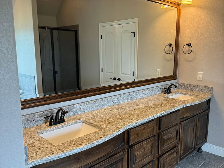 105 Sandstone Ln — Photo 14