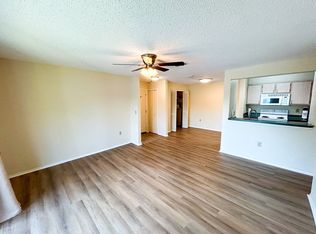 3705 SW 27th St APT 526, Gainesville, FL 32608