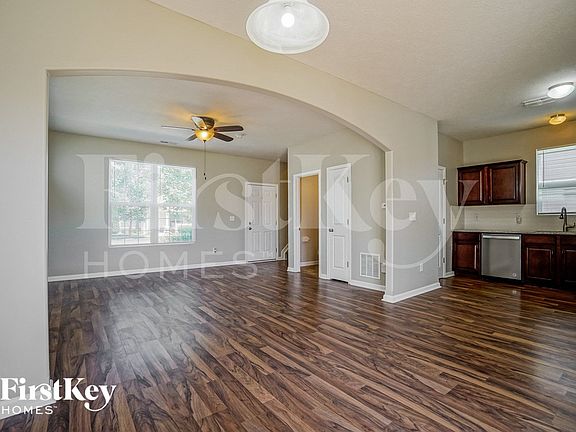5th image of 5577 Eagle River Dr