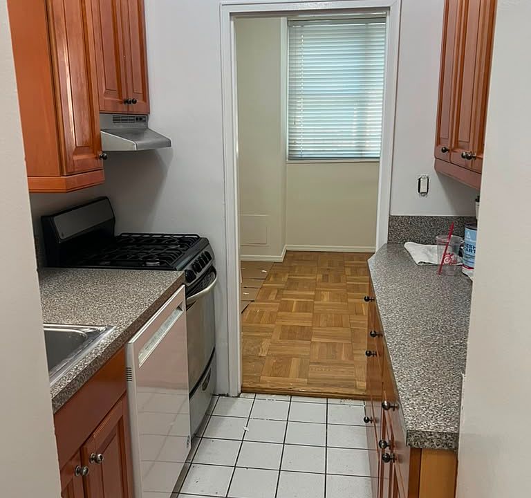 1st image of 401 E 81st St APT 1C