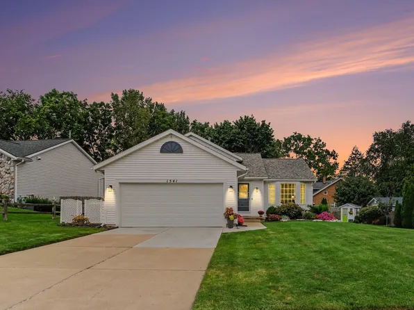 1541 Wakely St NE, Grand Rapids, MI 49505