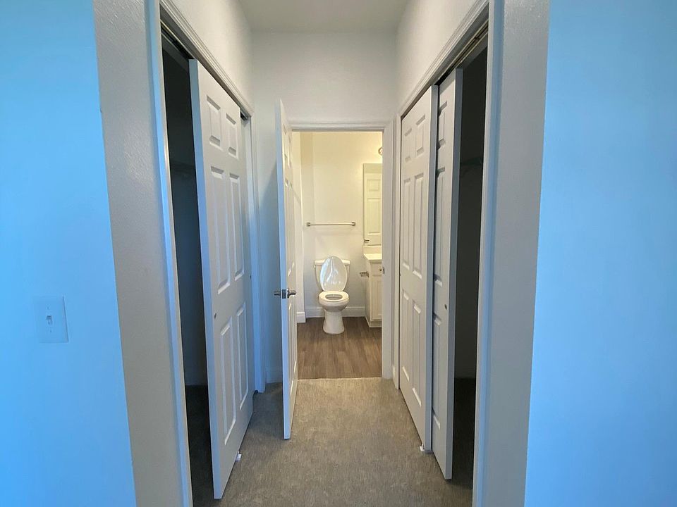 1st image of 1971 Heritage Key Blvd #206