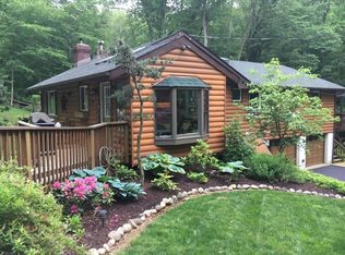 209 Turkey Hill Rd, Asbury, NJ 08802