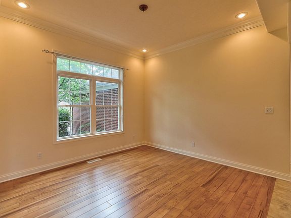 3rd image of 1127 Johannes Ct