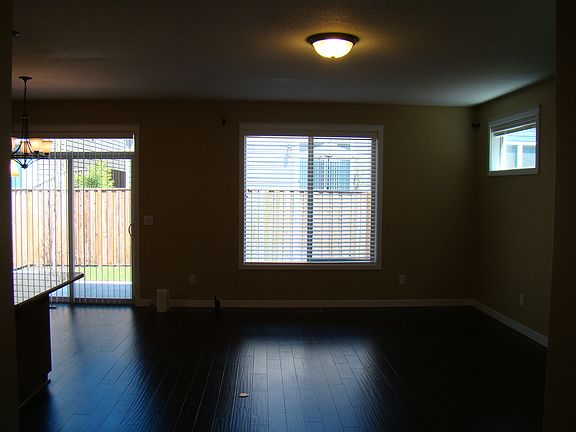 3rd image of 4600 NE 91st Way