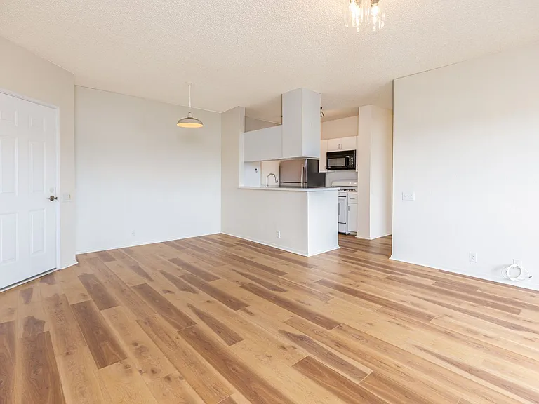 91-241 Hanapouli Cir #24J — Photo 1