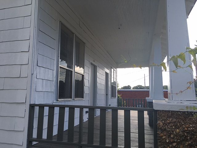2nd image of 614 Pearl River Ave