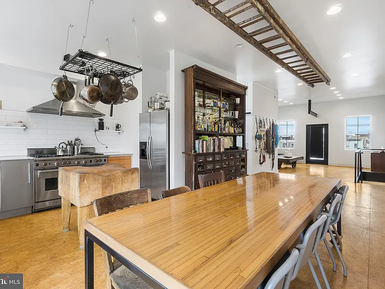 2020 E Fletcher St #1&2 — Photo 10