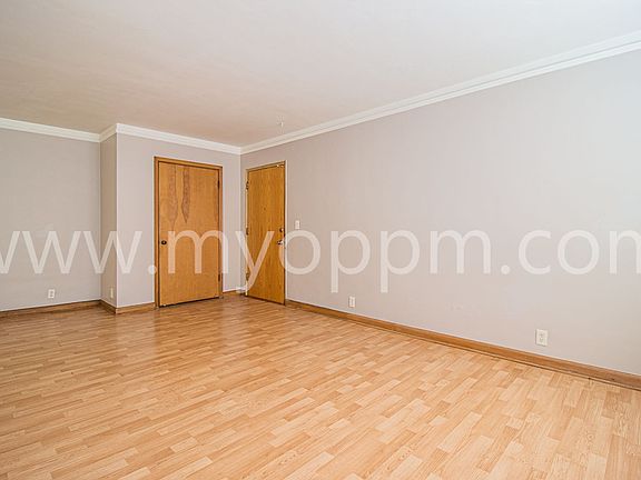 3rd image of 3518 California St #3518/04