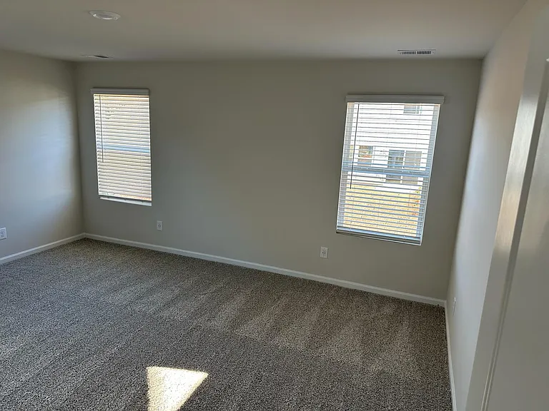 5270 Brailey Cir — Photo 42