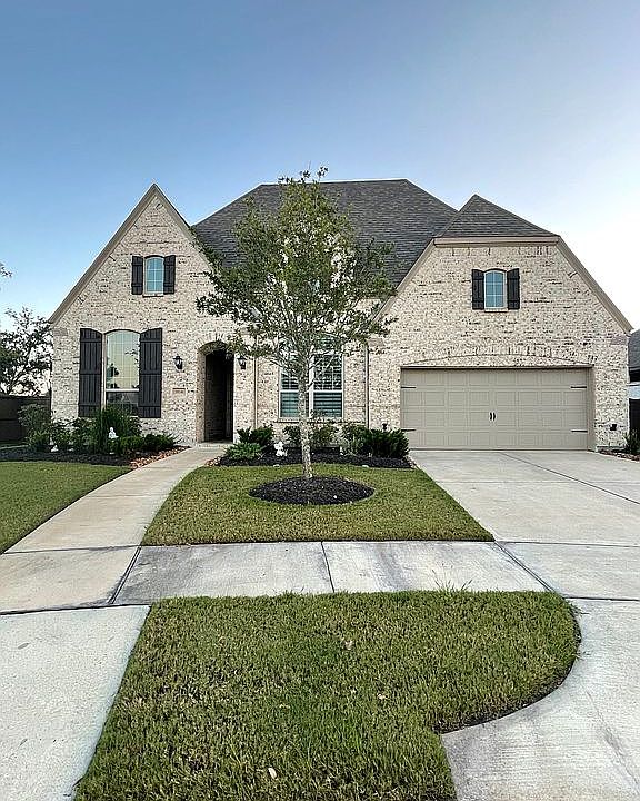 1st image of 10146 Blythe St