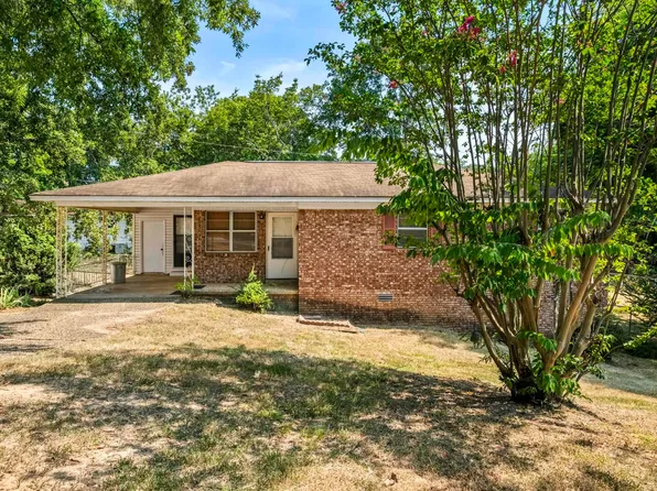 28 Greycourt Cir, N Little Rock, AR 72118