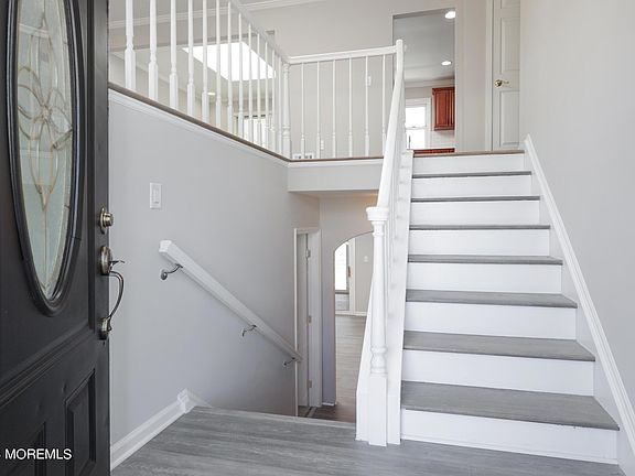 5th image of 24 Cedar Brook Drive
