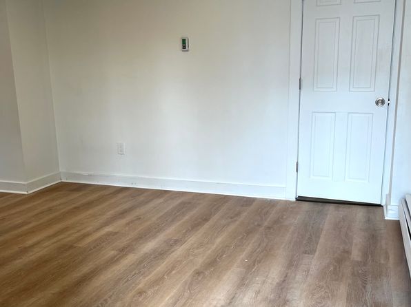 7 Cutts St #102