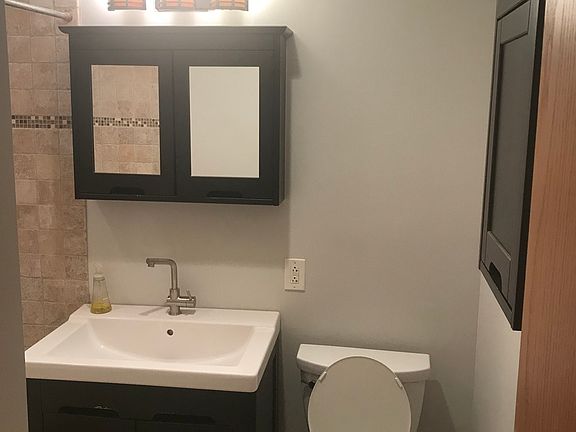 3rd image of 135 Dover Dr APT 12