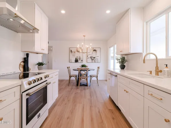 14201 N BOLIVAR Drive, Sun City, AZ 85351