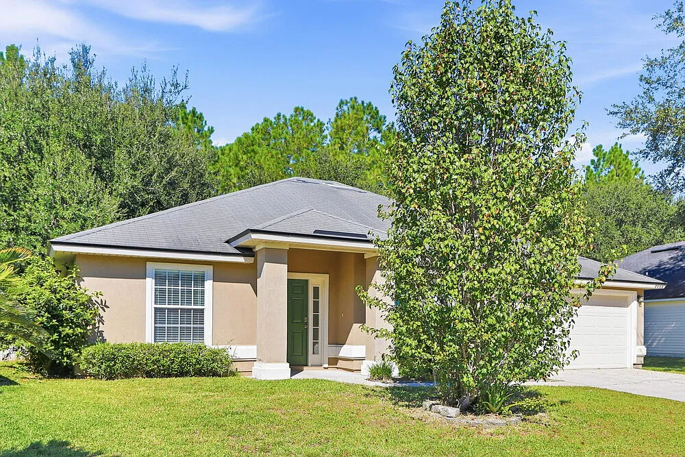 4 bed, 2.0 bath, 1830 sqft, $2,120 — Photo 3