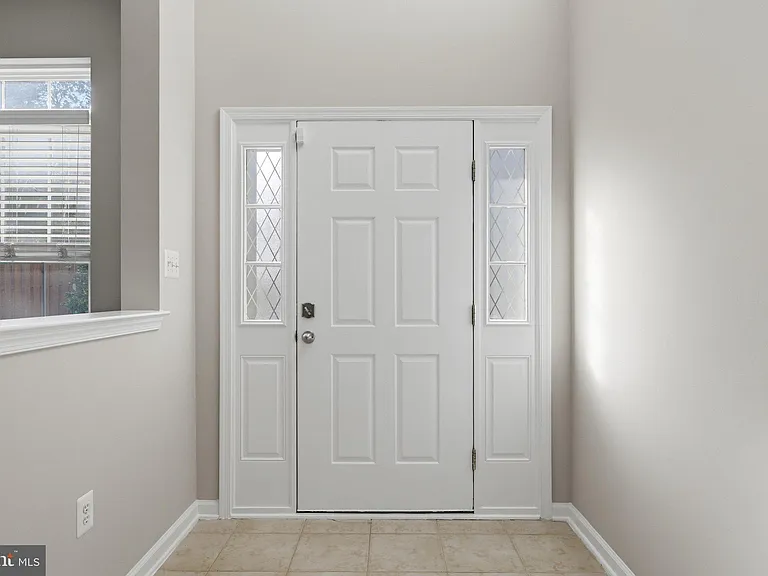 300 Kintyre Ln — Photo 4