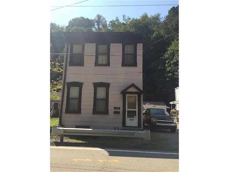 3220 Spring Garden Ave photo 1
