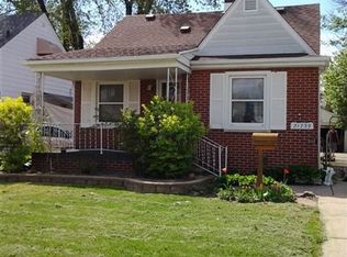 21735 Pleasant Ave, Eastpointe, MI