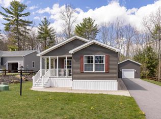 12 Blair Dr, Rochester, NH 03868