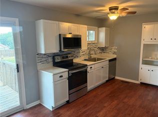 407 Morningside Ter, Richmond, MO 64085