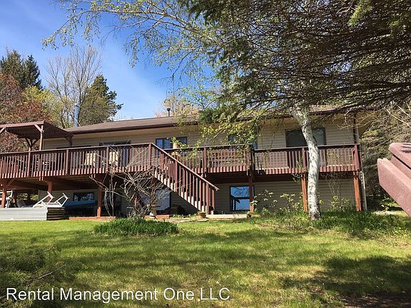 2nd image of 2271 S Lake Shore Dr