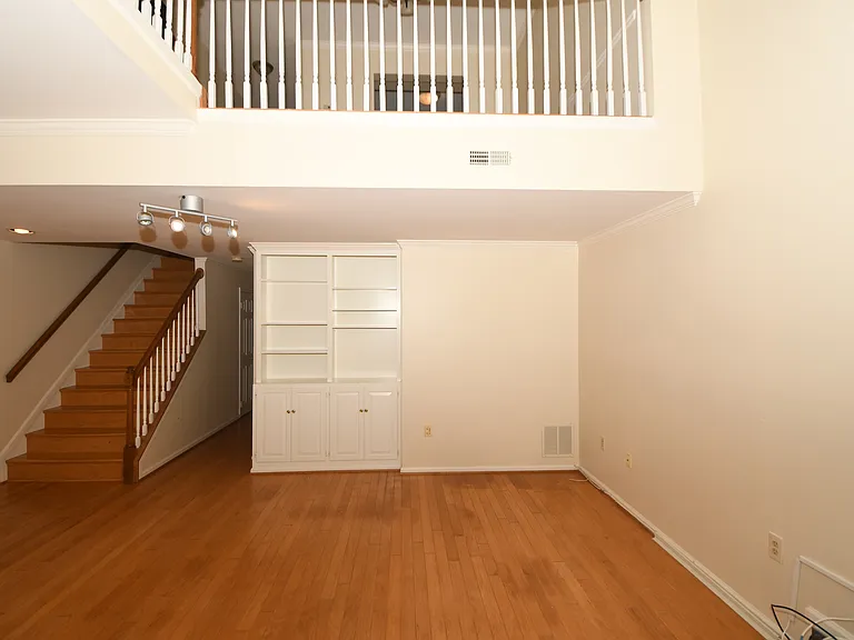 7802 Mistic View Ct — Photo 38
