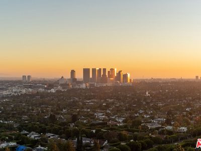 9255 Doheny Rd APT 2006, West Hollywood, CA, 90069