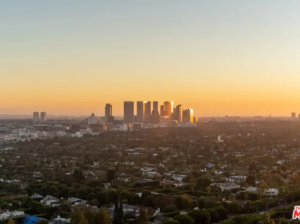 9255 Doheny Rd APT 2006, West Hollywood, CA 90069