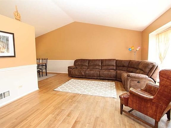 2nd image of 208 Washo Dr
