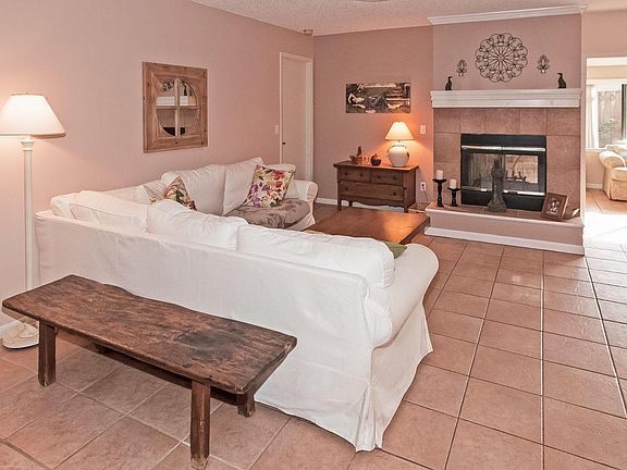 4th image of 123 Bermuda Ct