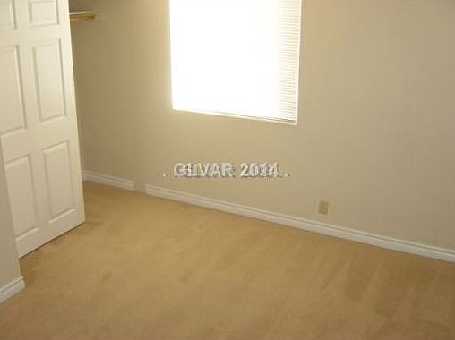 4th image of 4954 River Glen Dr Unit 120