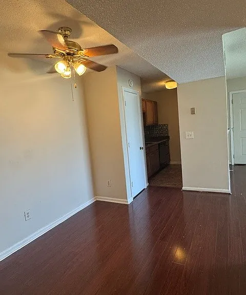 506 Mystic Dr #B — Photo 8