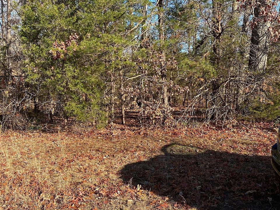 2nd image of 10503 Carriage Rd