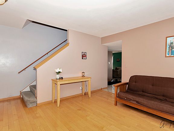 4th image of 2195 N Camden Ln