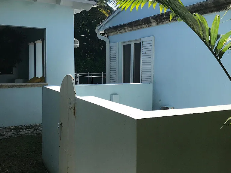 1037 Alfonso Ave — Photo 23