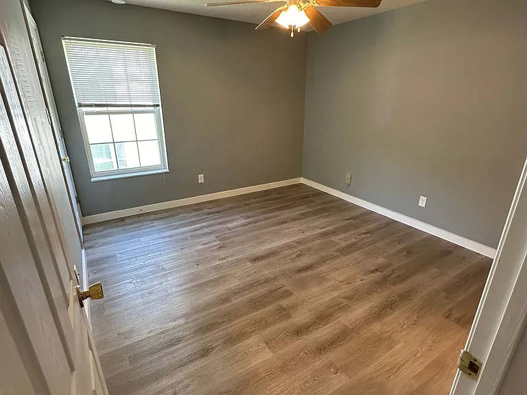 902 Hanna Place Ct #D — Photo 16