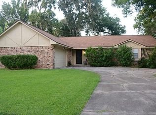 218 Dogwood St, Lake Jackson, TX 77566